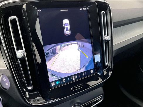 Certified 2023 Volvo XC40 B5 Core w/ Protection Package Premier image 30