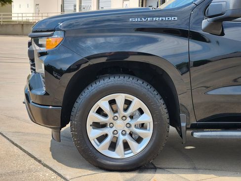 Used 2022 Chevrolet Silverado 1500 Custom RWD image 7