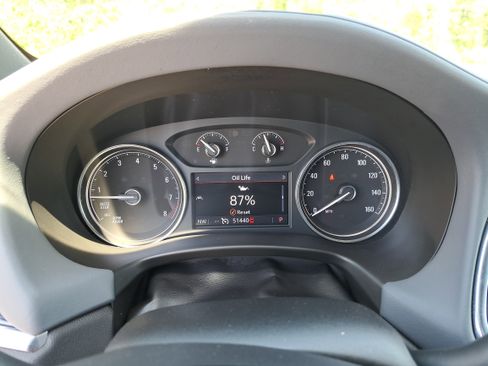 Used 2023 Buick Enclave Essence AWD/4WD image 19