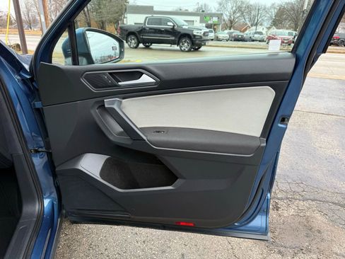 Used 2019 Volkswagen Tiguan S image 20