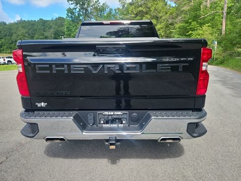 Used 2024 Chevrolet Silverado 1500 LT w/ Z71 Off-Road Package AWD/4WD image 4