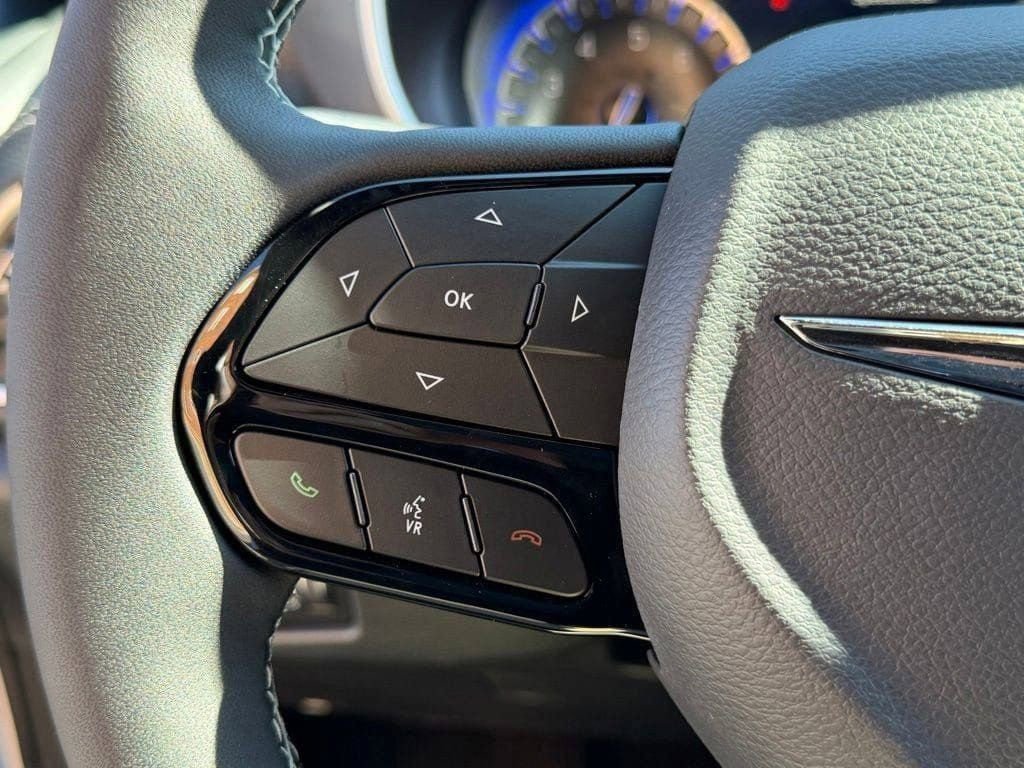 New 2026 Chrysler Pacifica Select w/ S Appearance Package FWD image 18