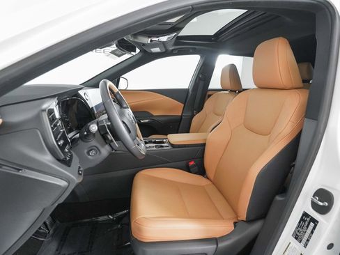 Certified 2025 Lexus RX 350 Premium image 9