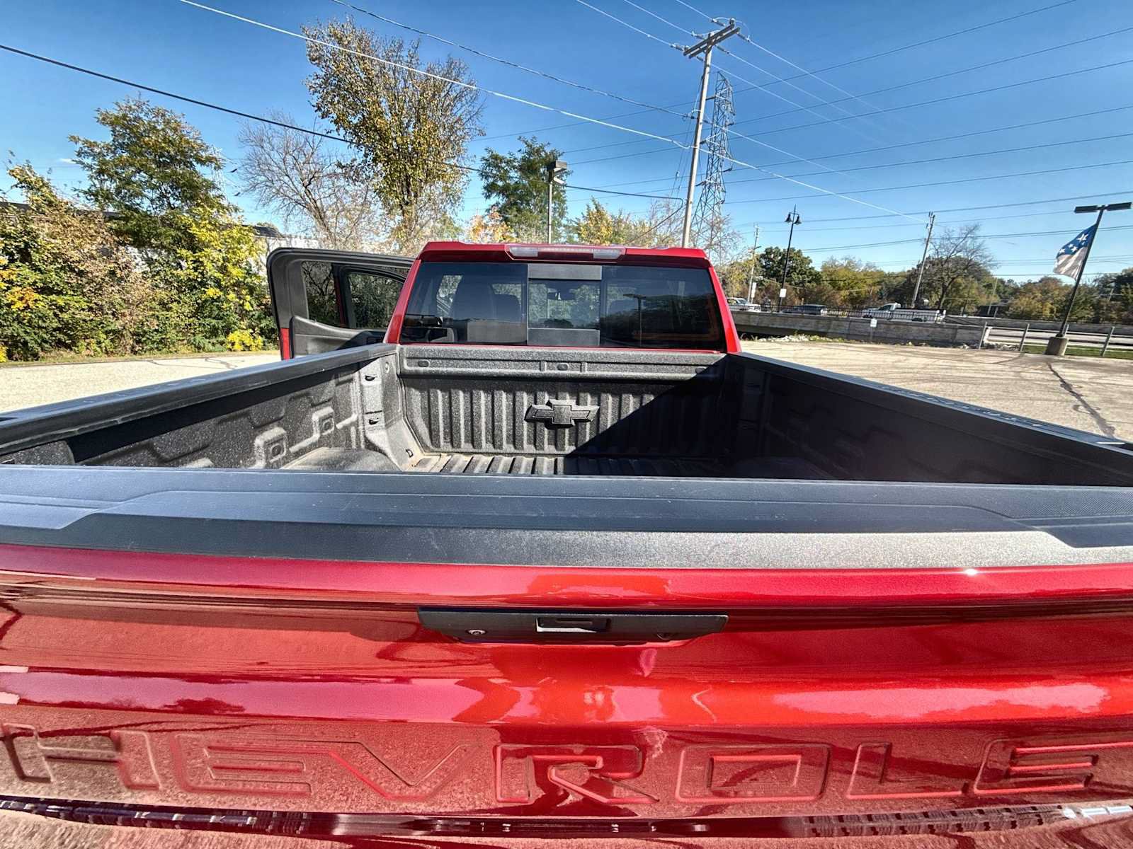 Certified 2022 Chevrolet Silverado 1500 LTZ w/ LTZ Premium Package AWD/4WD image 27