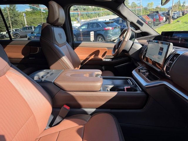 Used 2025 Ford Expedition King Ranch AWD/4WD image 10