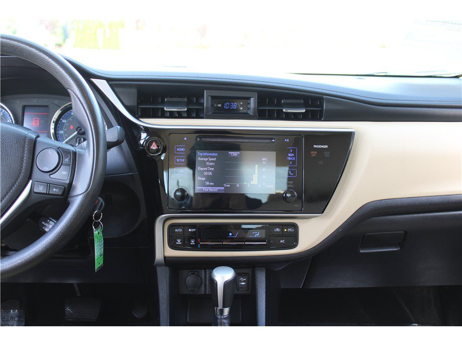Used 2017 Toyota Corolla LE w/ Carpet Mat Package (TMS) FWD image 20