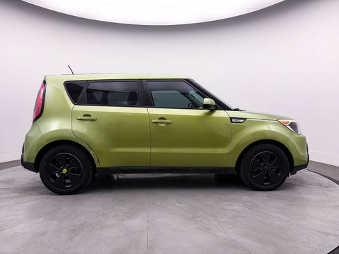 Used 2016 Kia Soul FWD image 25