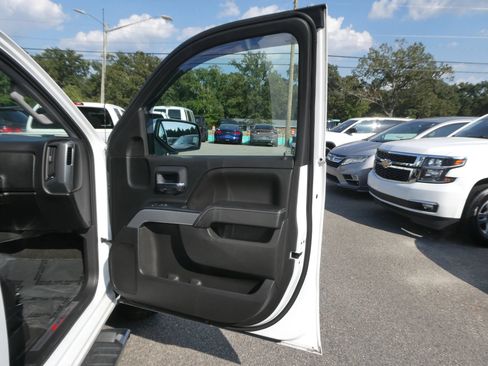 Used 2018 Chevrolet Silverado 1500 LT w/ All Star Edition AWD/4WD image 22