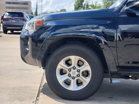 Used 2023 Toyota 4Runner SR5 Premium w/ Moonroof Package RWD image 8