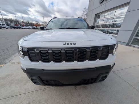 New 2026 Jeep Cherokee Overland image 8