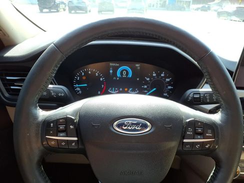 Used 2020 Ford Escape SEL FWD image 12