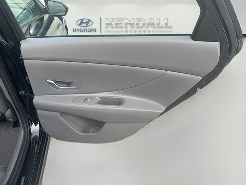 Used 2024 Hyundai Elantra SEL FWD image 27