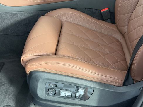 Used 2024 BMW X5 sDrive40i w/ M Sport Package RWD image 13