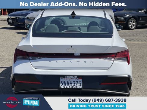 Certified 2025 Hyundai Elantra SEL FWD image 5
