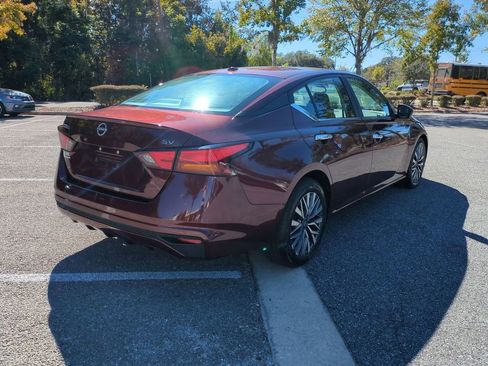 Used 2023 Nissan Altima 2.5 SV image 6