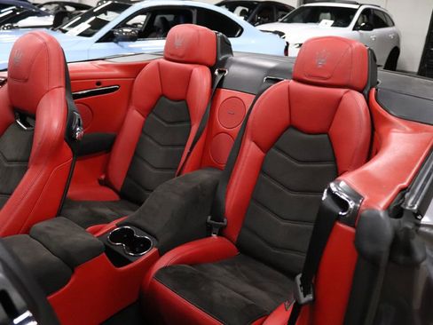 Used 2016 Maserati GranTurismo Sport image 20