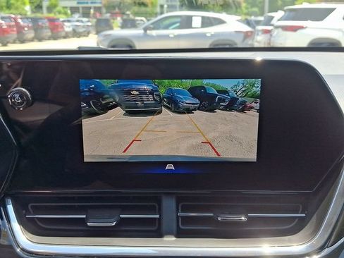Used 2026 Chevrolet Trax RS w/ Driver Confidence Package FWD image 9