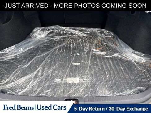Used 2024 Toyota Camry SE w/ Cold Weather Package FWD image 8