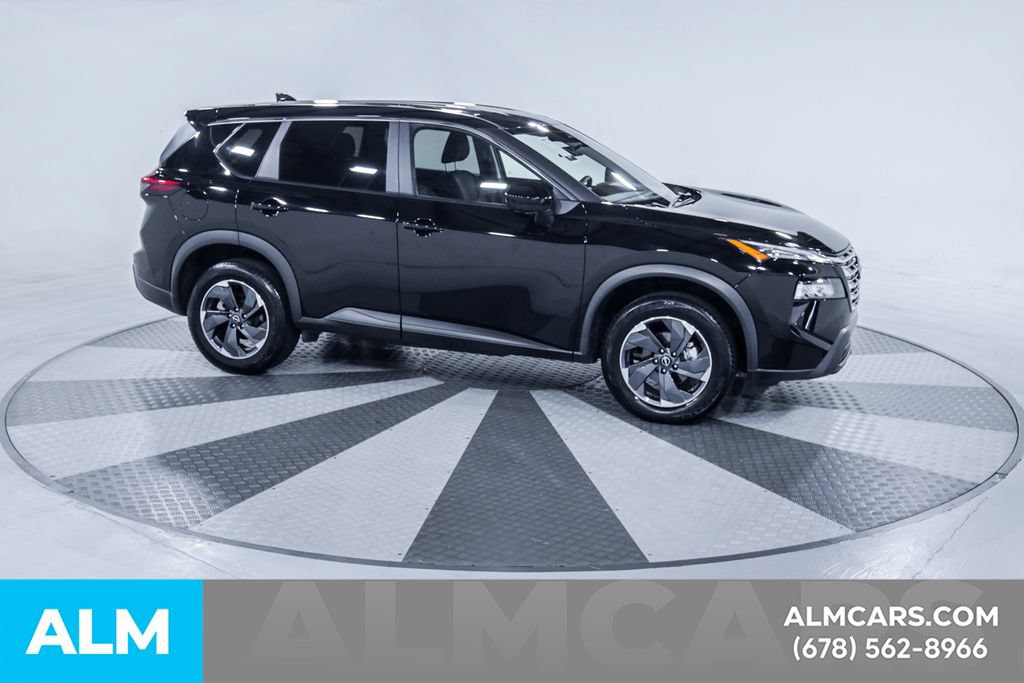 Used 2024 Nissan Rogue SV FWD image 13