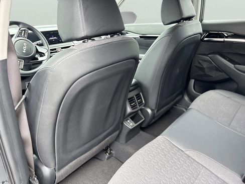 Used 2025 Kia Seltos S FWD image 13