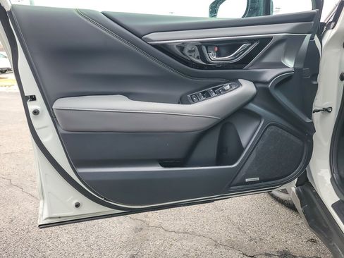 Certified 2025 Subaru Outback Onyx Edition image 15