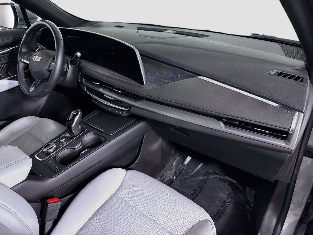 Used 2024 Cadillac XT4 Sport AWD/4WD image 28