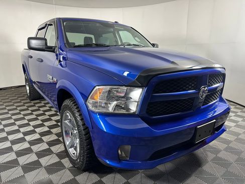Used 2017 RAM 1500 Express AWD/4WD image 7