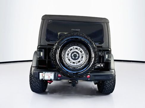 Used 2020 Jeep Wrangler Unlimited Rubicon w/ Steel Bumper Group AWD/4WD image 8