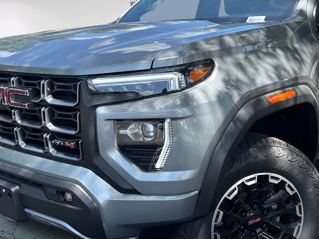 New 2026 GMC Canyon AT4 AWD/4WD image 3