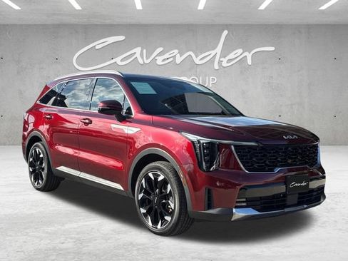 Used 2025 Kia Sorento EX FWD image 2