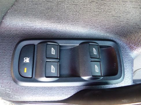 Used 2018 Ford Fiesta SE image 21