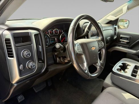 Used 2018 Chevrolet Silverado 1500 LT w/ Texas Edition image 13