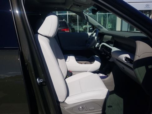 New 2026 Hyundai Palisade Limited FWD image 17