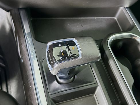 Used 2022 Chevrolet Silverado 1500 LTZ AWD/4WD image 25