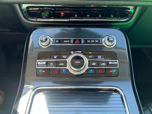 Used 2022 Lincoln Nautilus Reserve w/ Equipment Group 201A AWD/4WD image 31