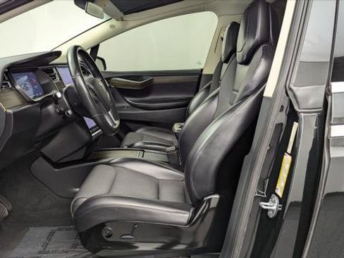 Used 2016 Tesla Model X 70D image 13