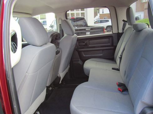 Used 2016 RAM 1500 Express AWD/4WD image 26