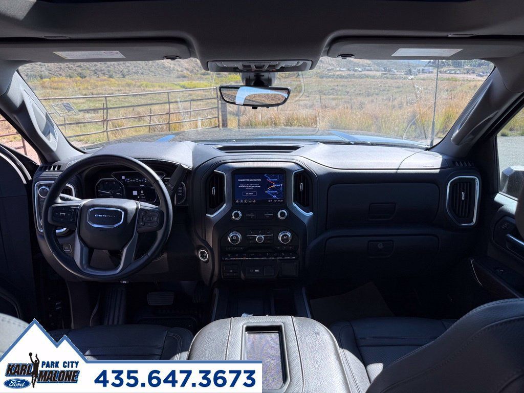 Used 2022 GMC Sierra 2500 Denali w/ Denali Black Diamond Edition AWD/4WD image 33
