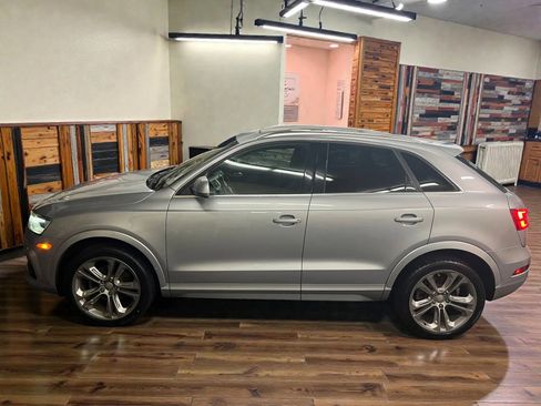 Used 2016 Audi Q3 2.0T Premium Plus w/ Technology Package AWD/4WD image 4