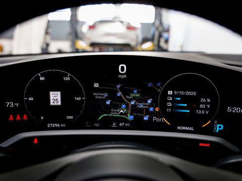 Used 2023 Porsche Taycan GTS image 12