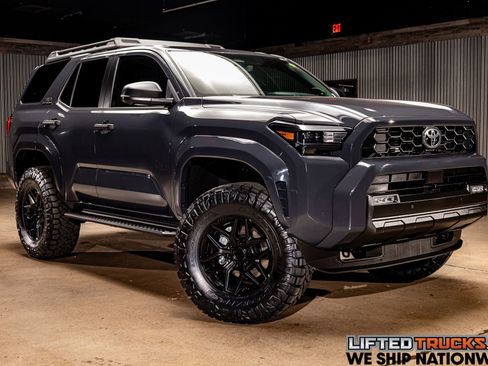 Used 2025 Toyota 4Runner TRD Off-Road Premium image 1