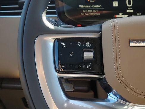 New 2026 Land Rover Range Rover SE image 17