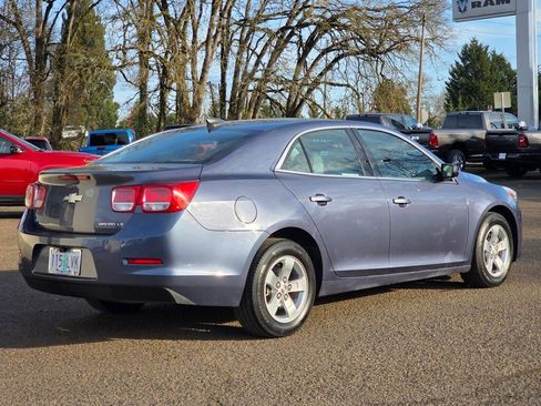 Used 2015 Chevrolet Malibu LS image 2