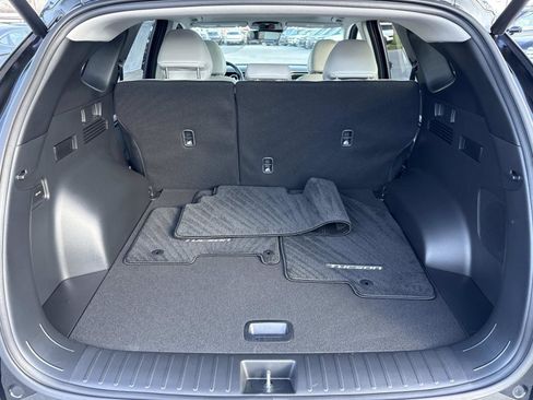 Used 2024 Hyundai Tucson Limited image 21