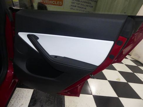 Used 2020 Tesla Model Y Long Range image 22