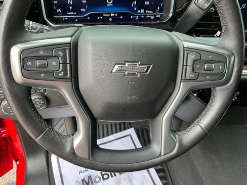 Used 2022 Chevrolet Silverado 1500 RST w/ Z71 Off-Road Package image 4