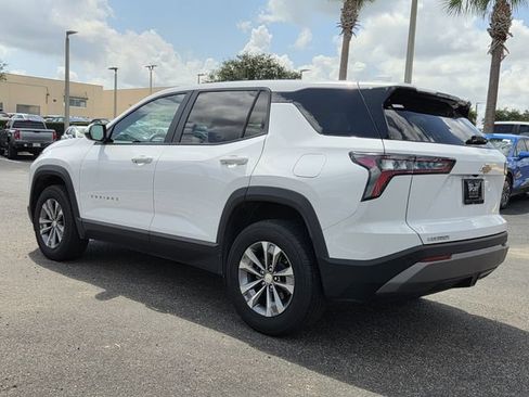 Used 2025 Chevrolet Equinox LT FWD image 4