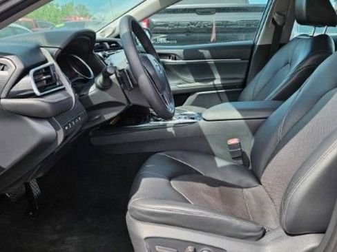 Used 2018 Toyota Camry XSE w/ Driver Assist Package FWD image 13