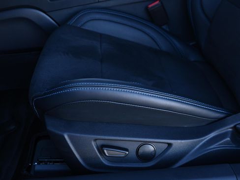 Used 2025 Ford Mustang Dark Horse image 28