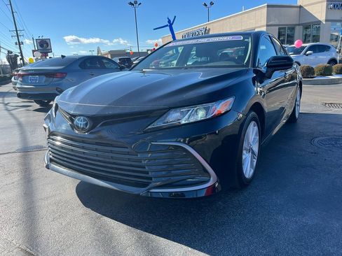 Used 2024 Toyota Camry LE image 1